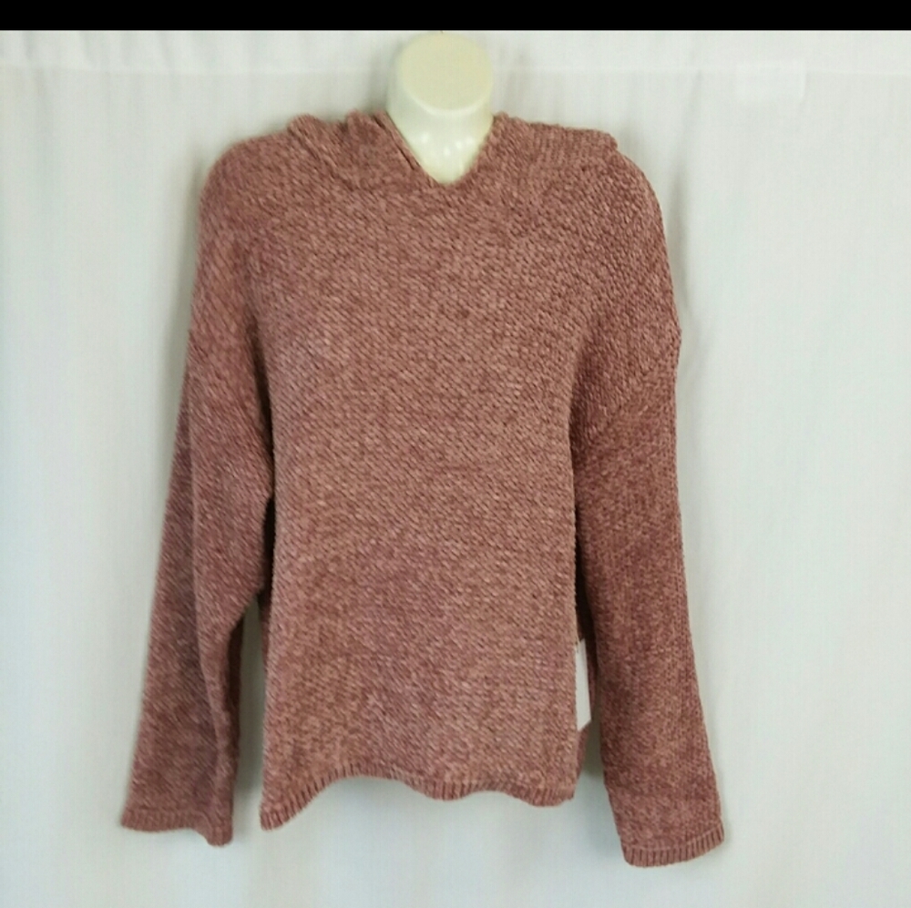 O&O Hooded Pullover Sweater